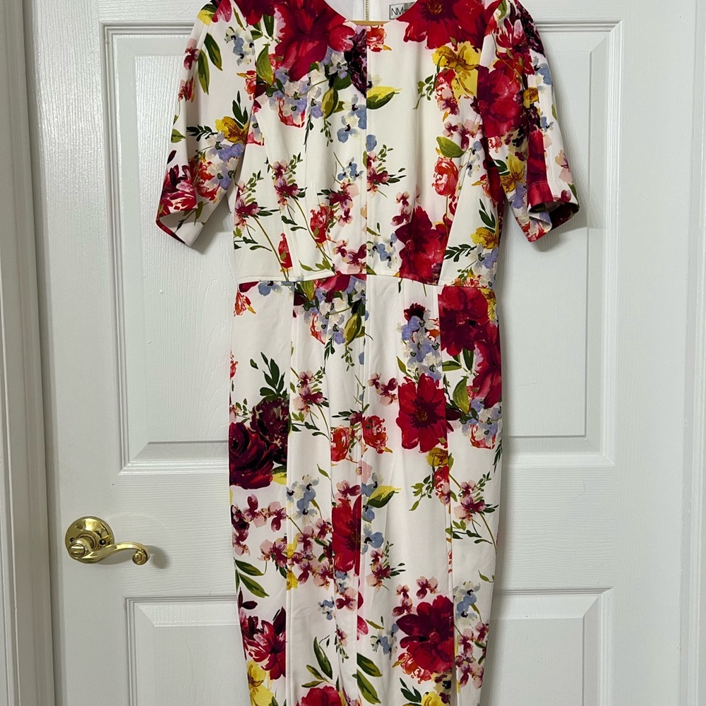 Neiman Marcus Red and White Floral Midi Dress